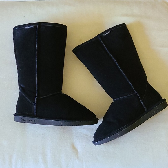 black bearpaw boots size 8